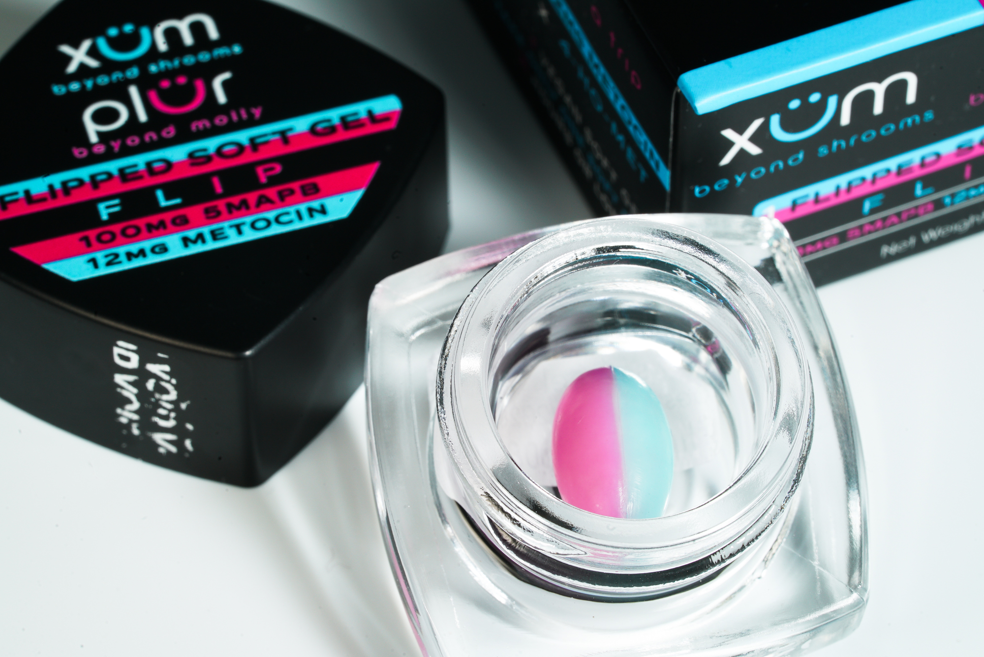 XÜM PLÜR FLIP (1 Soft Gel) - Image 3